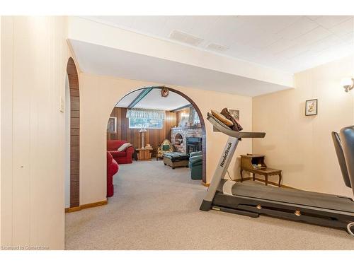 337 Mcneilly Road, Stoney Creek, ON - Indoor Photo Showing Gym Room