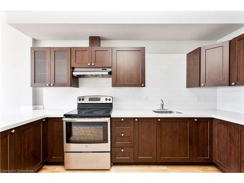 1-215 King Street E, Hamilton, ON - Indoor Photo Showing Kitchen