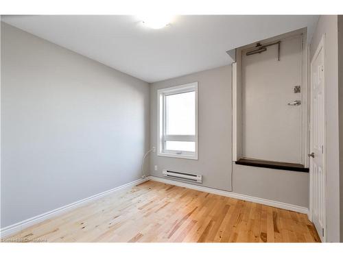 1-215 King Street E, Hamilton, ON - Indoor Photo Showing Other Room