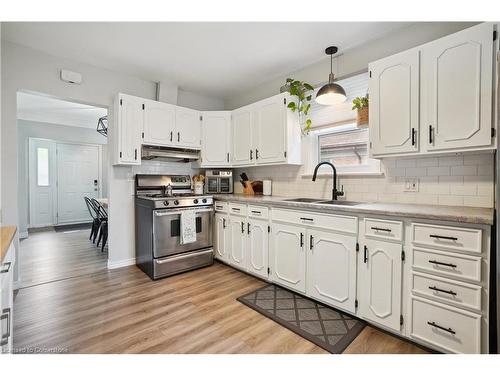 Upper-13 Beaucourt Place, Hamilton, ON - Indoor Photo Showing Kitchen