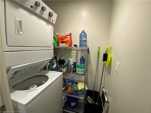 2003-2093 Fairview Street, Burlington, ON - Indoor Photo Showing Laundry Room