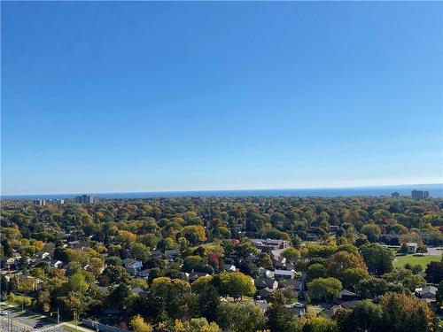 2003-2093 Fairview Street, Burlington, ON - Outdoor With View