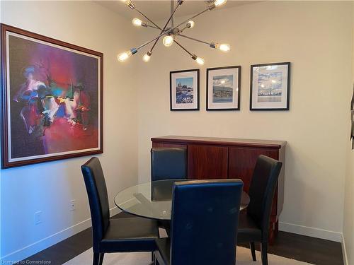 2003-2093 Fairview Street, Burlington, ON - Indoor Photo Showing Dining Room