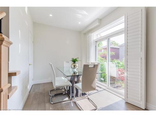 109 Peachwood Crescent, Stoney Creek, ON - Indoor Photo Showing Dining Room