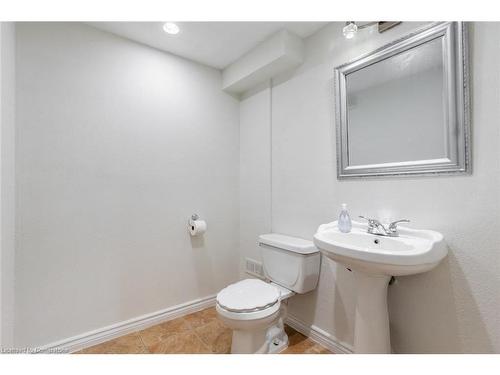 109 Peachwood Crescent, Stoney Creek, ON - Indoor Photo Showing Bathroom