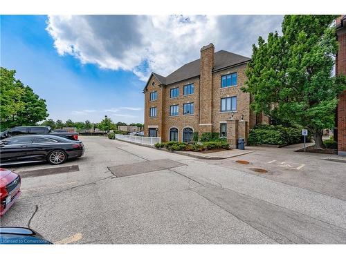 301A-2904 South Sheridan Way, Oakville, ON 