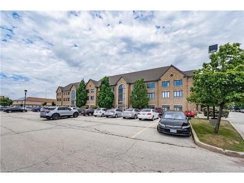 301A-2904 South Sheridan Way, Oakville, ON 