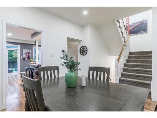 18 Moore Crescent, Ancaster, ON - Indoor Photo Showing Dining Room