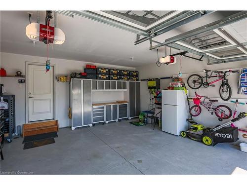 3608 Carolinia Court, Ridgeway, ON - Indoor Photo Showing Garage