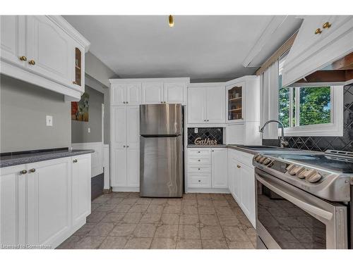 14 Par Place, Hamilton, ON - Indoor Photo Showing Kitchen