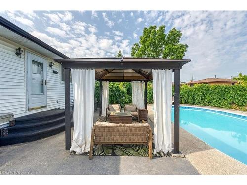 14 Par Place, Hamilton, ON - Outdoor With In Ground Pool