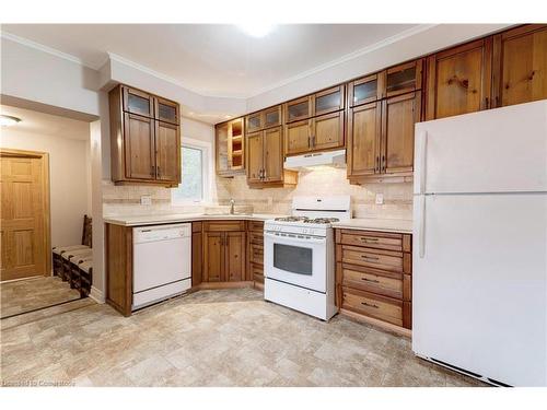 232 East 8Th Street, Hamilton, ON - Indoor Photo Showing Kitchen