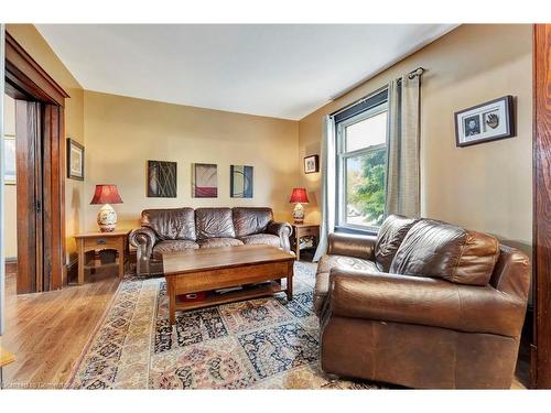 2038 Governors Road, Ancaster, ON - Indoor Photo Showing Living Room