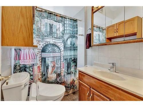 2038 Governors Road, Ancaster, ON - Indoor Photo Showing Bathroom