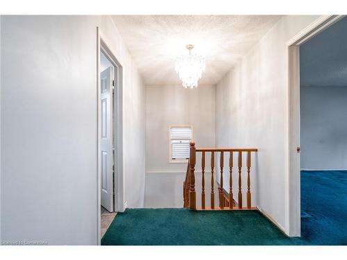 23 Lancer Court, Hamilton, ON - Indoor Photo Showing Other Room