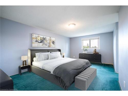 23 Lancer Court, Hamilton, ON - Indoor Photo Showing Bedroom