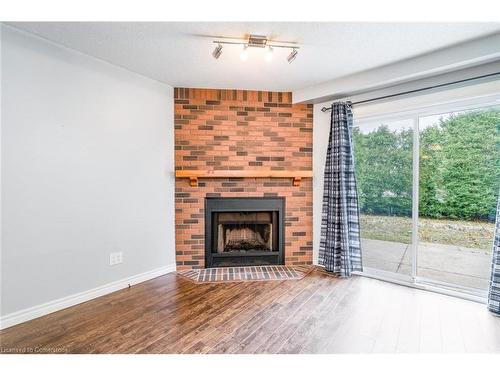 23 Lancer Court, Hamilton, ON - Indoor Photo Showing Living Room With Fireplace