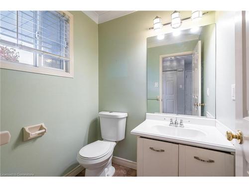 23 Lancer Court, Hamilton, ON - Indoor Photo Showing Bathroom