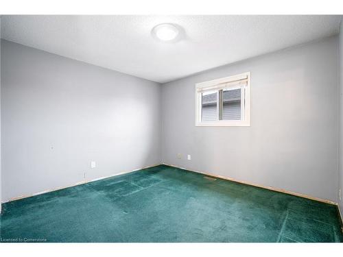 23 Lancer Court, Hamilton, ON - Indoor Photo Showing Other Room