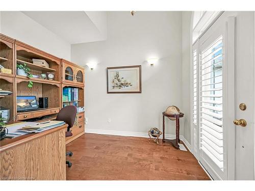 91 Southcreek Court, Ancaster, ON - Indoor Photo Showing Other Room