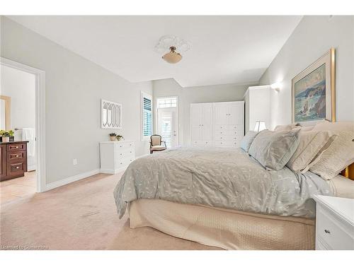 91 Southcreek Court, Ancaster, ON - Indoor Photo Showing Bedroom