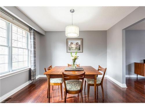 7 Shorwell Place, Brantford, ON - Indoor Photo Showing Dining Room