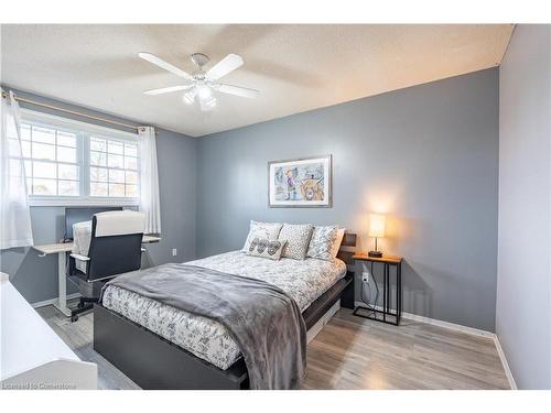 7 Shorwell Place, Brantford, ON - Indoor Photo Showing Bedroom