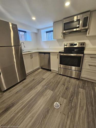 100 Dunsmure Road, Hamilton, ON - Indoor Photo Showing Kitchen