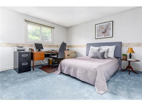 19 Isabel Drive, Brantford, ON - Indoor Photo Showing Bedroom