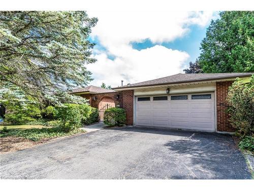 19 Isabel Drive, Brantford, ON - Outdoor