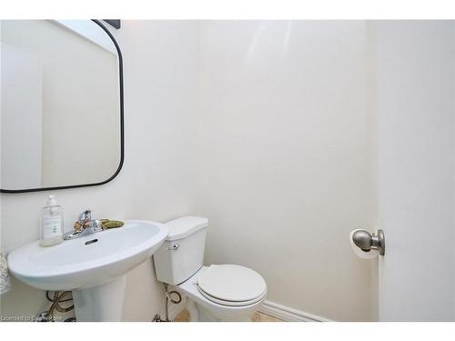 6-112 Morgan Avenue, Smithville, ON - Indoor Photo Showing Bathroom