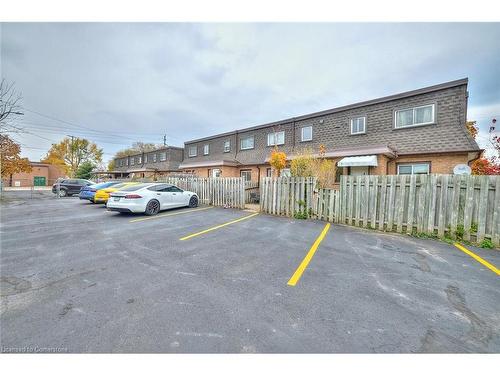 6-112 Morgan Avenue, Smithville, ON - Outdoor