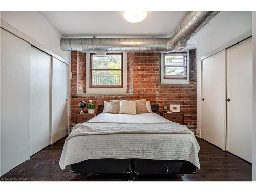 104-200 Stinson Street, Hamilton, ON - Indoor Photo Showing Bedroom