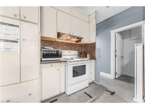 371 Niagara Street, Welland, ON - Indoor Photo Showing Kitchen