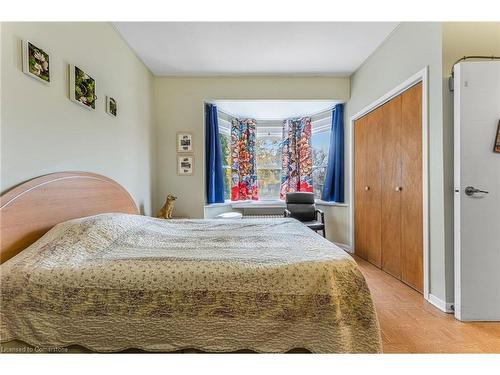 371 Niagara Street, Welland, ON - Indoor Photo Showing Bedroom