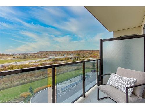 519-16 Concord Place, Grimsby, ON - Outdoor With View With Exterior