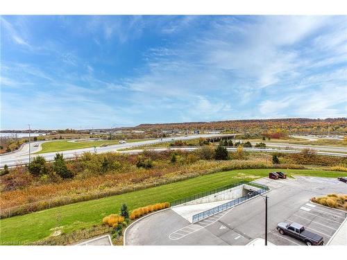 519-16 Concord Place, Grimsby, ON - Outdoor With View