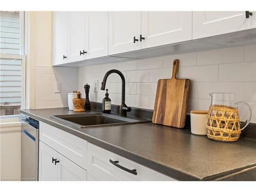 180 Wood Street E, Hamilton, ON - Indoor Photo Showing Kitchen