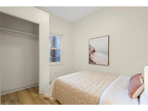 180 Wood Street E, Hamilton, ON - Indoor Photo Showing Bedroom