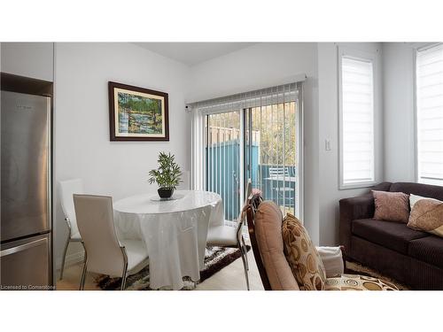 31-1465 Station Street, Fonthill, ON - Indoor Photo Showing Dining Room