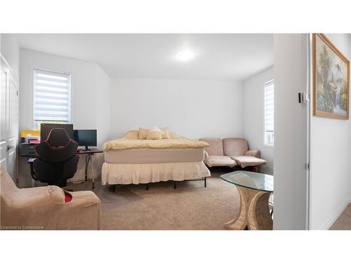 31-1465 Station Street, Fonthill, ON - Indoor Photo Showing Bedroom