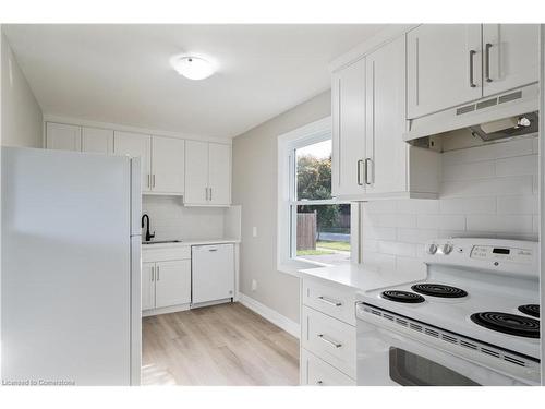 41 Martha Street, Hamilton, ON - Indoor Photo Showing Kitchen