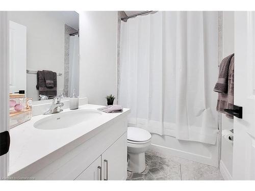 308-4514 Ontario Street, Beamsville, ON - Indoor Photo Showing Bathroom