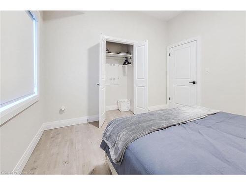 308-4514 Ontario Street, Beamsville, ON - Indoor Photo Showing Bedroom