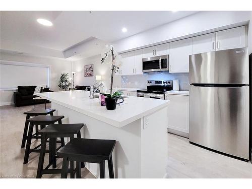 308-4514 Ontario Street, Beamsville, ON - Indoor Photo Showing Kitchen With Stainless Steel Kitchen