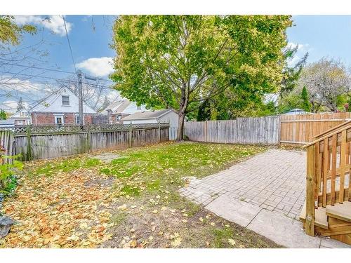 122 Kenilworth Avenue S, Hamilton, ON - Outdoor With Backyard