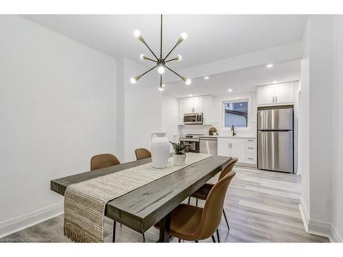 122 Kenilworth Avenue S, Hamilton, ON - Indoor Photo Showing Dining Room