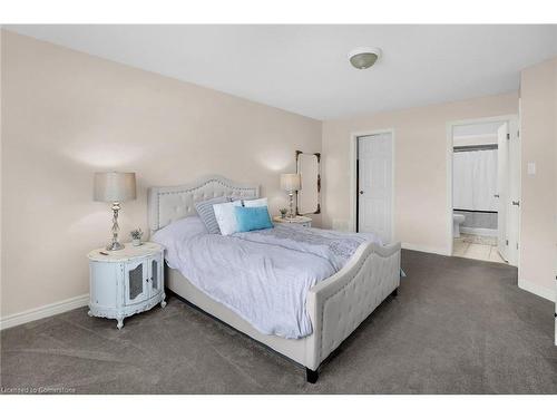 4116 Ashby Drive, Beamsville, ON - Indoor Photo Showing Bedroom