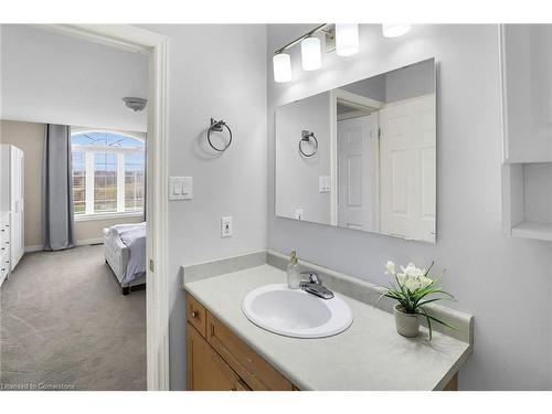 4116 Ashby Drive, Beamsville, ON - Indoor Photo Showing Bathroom