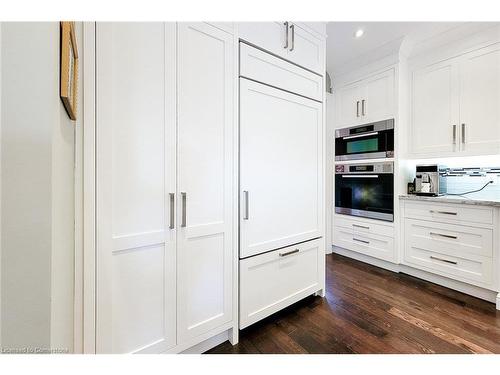 242 Burton Road, Oakville, ON - Indoor Photo Showing Kitchen